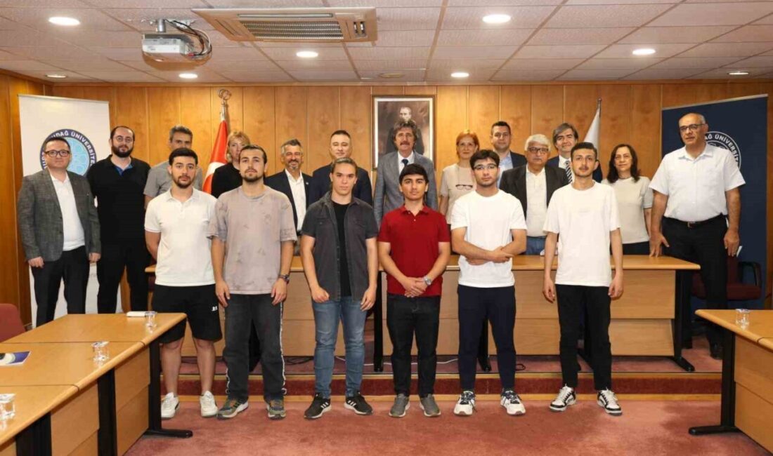 Bursa Uludağ Üniversitesi, TEKNOFEST için öğrencilere sponsor bulmakla kalmayıp sanayi