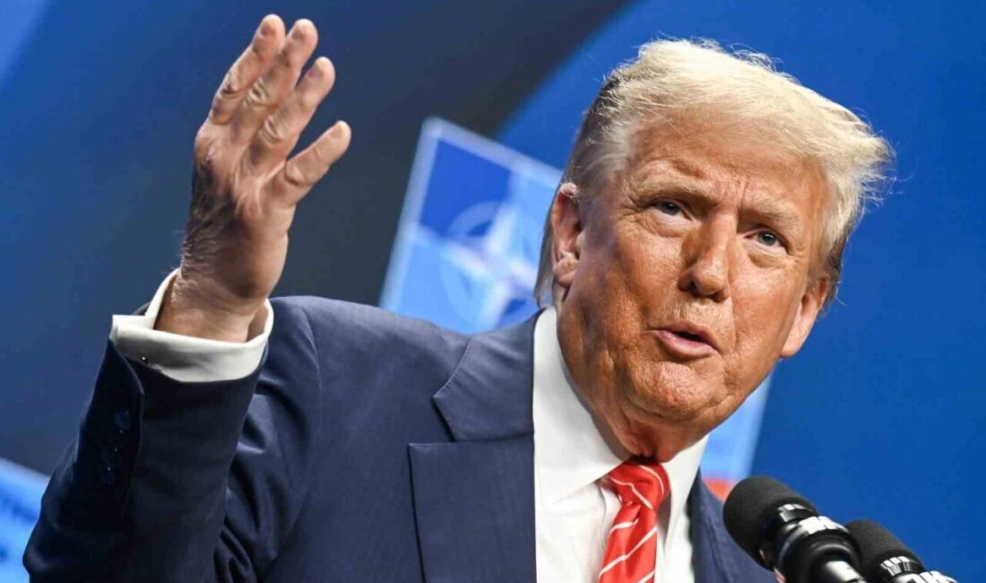 Trump’tan CNN ve New York Times’a çağrı: “Sahte haber muhabirleri derhal kovulmalıdır” ABD Başkanı Donald Trump,