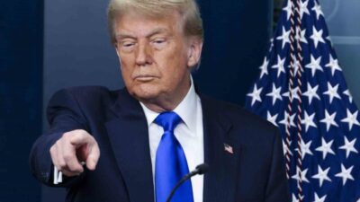 Donald Trump, İran'ın dini lideri Ayetullah Ali Hamaney'i hedef alarak