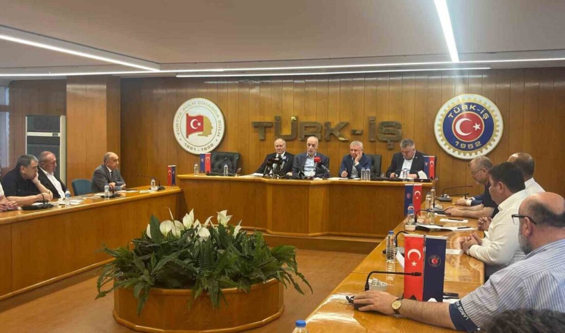 TÜRK-İŞ Genel Başkanı Ergün Atalay, Kamu Toplu İş Sözleşmeleri görüşmelerinde