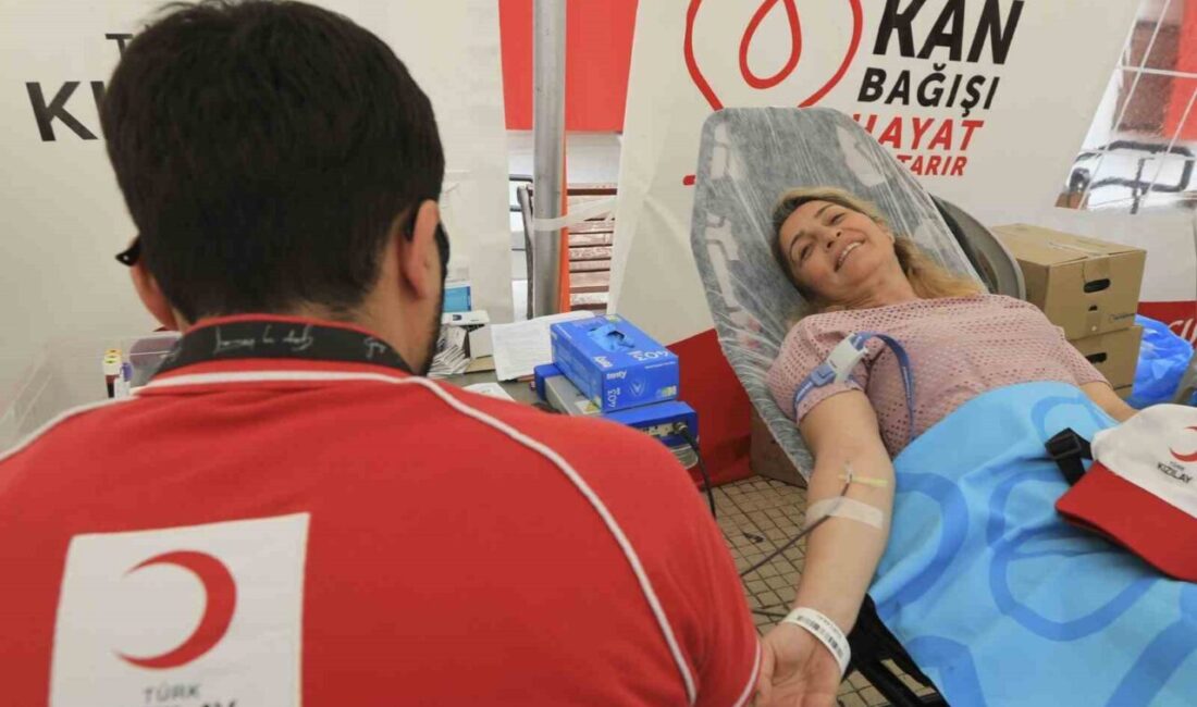 Türk Kızılay, 2.3 milyon gönüllü kan bağışçısına ulaşarak dünyada 3.