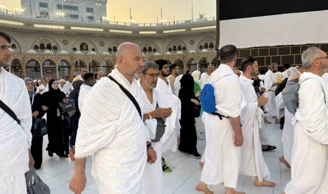 Hacı adayları Arafat'a yola çıkarken, Kabe'ye yakın otellerde kalan Adalet