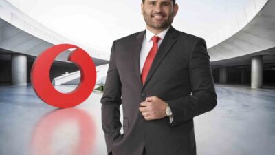 Vodafone, ev interneti abonelerine ücretsiz sunulan Wi-Fi Asistanı teknolojisi ile