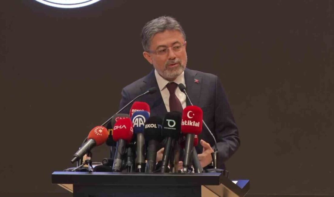 Tarım ve Orman Bakanı Yumaklı'nın katılımıyla gerçekleşen 'yakMA' kitap lansmanında