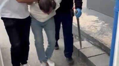 Ankara'da yol verme meselesi yüzünden dolmuş şoförüyle kavga eden ve