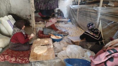 Yozgat'taki Gümüşdiğin Köyü'nde kadınlar imece usulüyle yufka açarak kültürel miraslarını