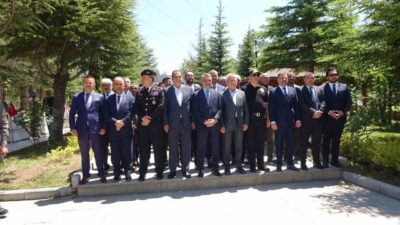 Vali Mehmet Ali Özkan, Yozgat Şehitliği'nde şehit aileleriyle buluşarak Kurban