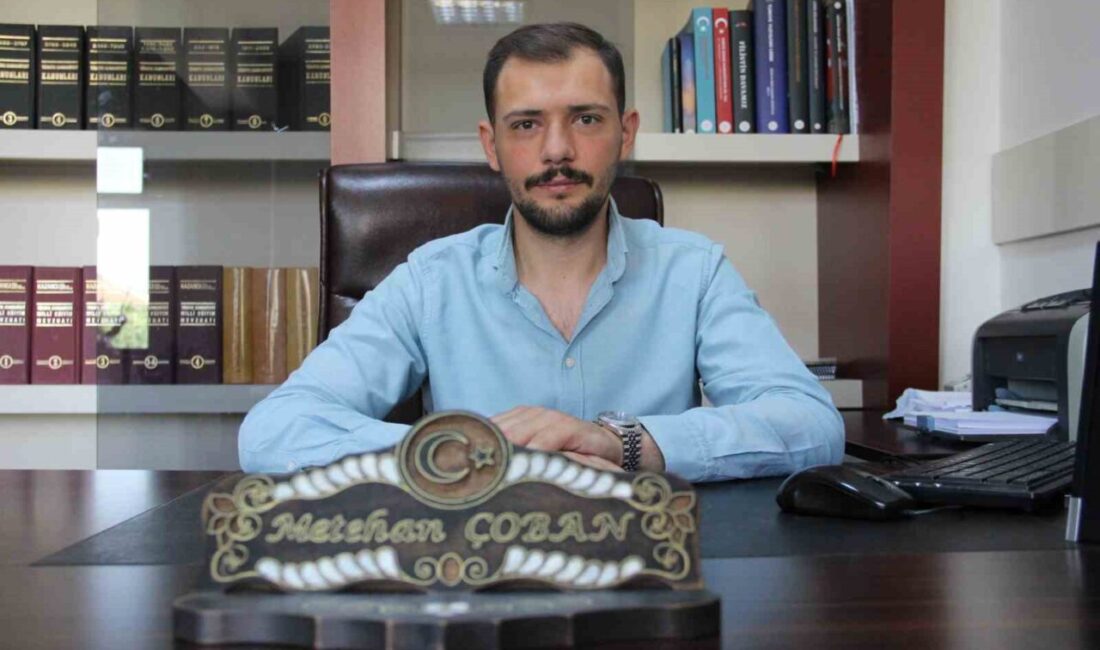 Ankara'da 15 Temmuz darbe girişiminde şehit düşen Ümit Çoban'ın oğlu