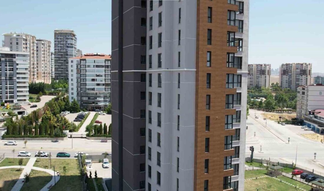 Ankara'nın Çankaya ilçesindeki 26 katlı binadaki yangın sonucunda Muharrem Çetinkaya,