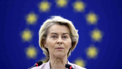 AB Komisyonu Başkanı Ursula von der Leyen, ABD'nin uygulayacağı yüzde