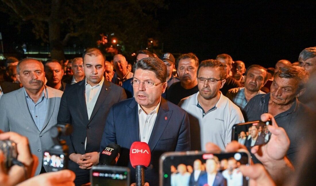 Adalet Bakanı Tunç, orman yangınlarıyla ilgili tutuklu sayısını açıkladı. Tunç,