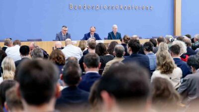 Almanya Başbakanı Friedrich Merz, Gazze'de yaşanan acıları kabul edilemez olarak