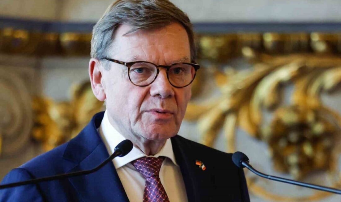 Almanya Dışişleri Bakanı Johann Wadephul, Filistin sorununda müzakerelerle çözüm gerektiğini