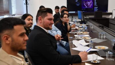 Ankara Üniversitesi öğrencileri tarafından geliştirilen Oppenza, Türkiye'de bağımsızlık vurgusu yaparak
