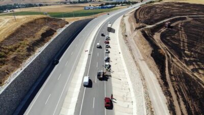 Çorum'da anız yangını nedeniyle meydana gelen zincirleme kazada 1 kişi