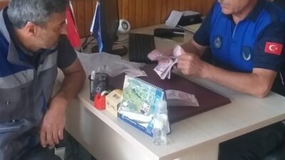 Ankara'da bir vatandaşın ATM'de unuttuğu 40 bin lira, zabıta vasıtasıyla