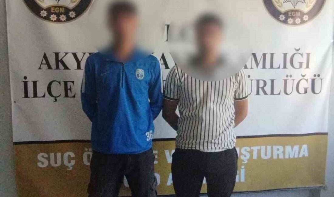 Ankara Akyurt'ta camiye zarar veren 2 şüpheli, yangın tüpüyle tutuklandı.