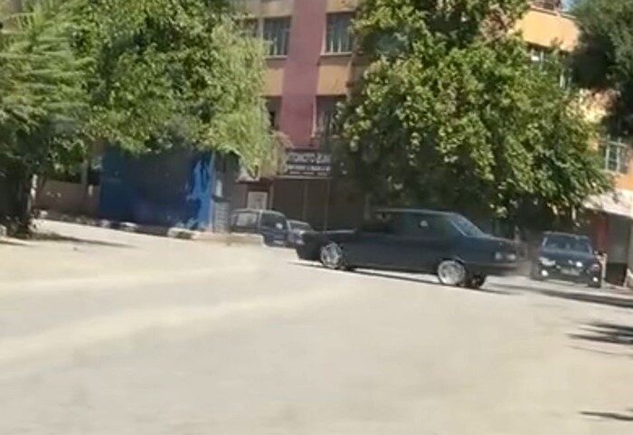 Ankara’da drift atan sürücü trafiği birbirine kattı Altındağ ilçesinde drift yapan