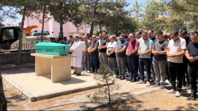 Ankara'da Beypazarı-Ankara yolunda meydana gelen trafik kazasında hayatını kaybeden 15