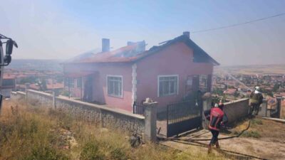 Ankara'da düşük yapan anne, çocuklarını yalnız bırakıp ameliyata gitti. Evde