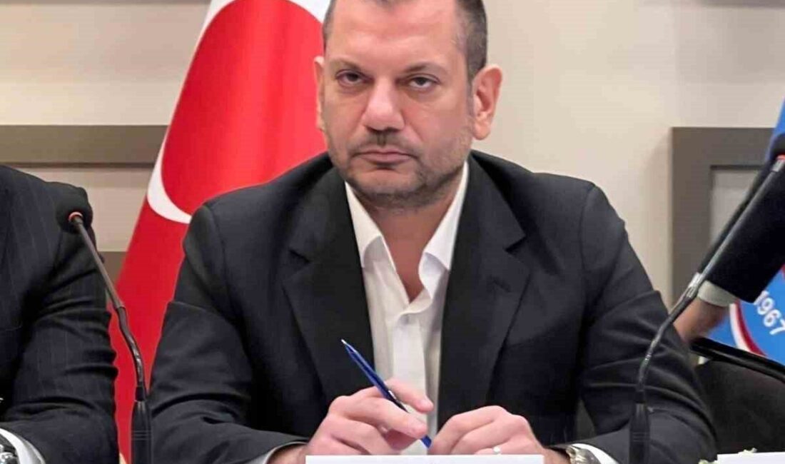 Gençlik ve Spor Bakanı Osman Aşkın Bak, Trabzonspor Kulübü Başkanı
