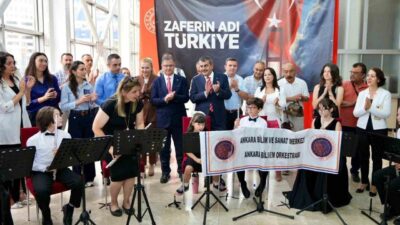 MEB Bakanı Yusuf Tekin,  Özel Çocuklar Sergisi'nde gençlerin demokrasiye,