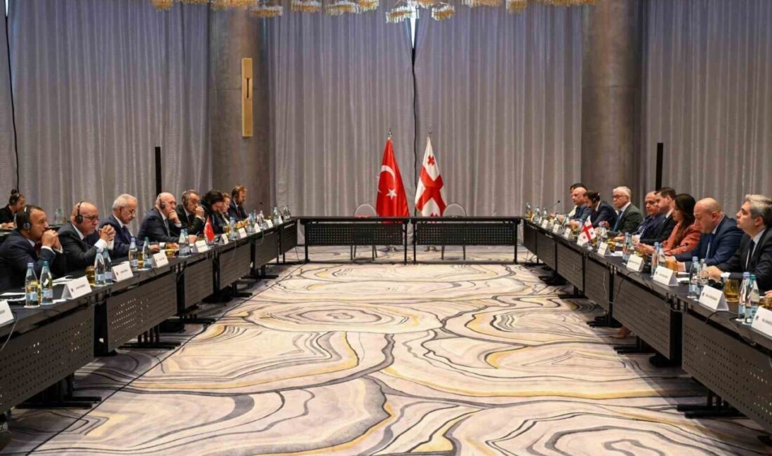 Ulaştırma ve Altyapı Bakanı Abdulkadir Uraloğlu, Türkiye-Gürcistan Karma Ekonomik Komisyonu