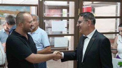 Bakır Rölyef Sanatçısı Necmeddin Sadıkoğlu, 13 şehidin mezar topraklarından Türk