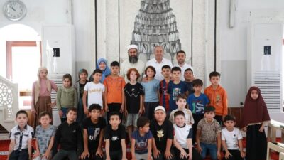 Alaca Belediye Başkanı Şerif Arslan, Şıhlar Camii'ndeki yaz Kur'an kursundaki