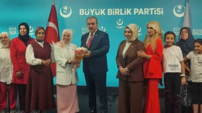 BBP Genel Başkanı Mustafa Destici, basın toplantısında Türkiye'nin birliğine vurgu