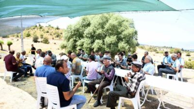 Beypazarı'nda kuraklık nedeniyle düzenlenen yağmur duası etkinliğine Uşakgöl Mahallesi'nden vatandaşlar