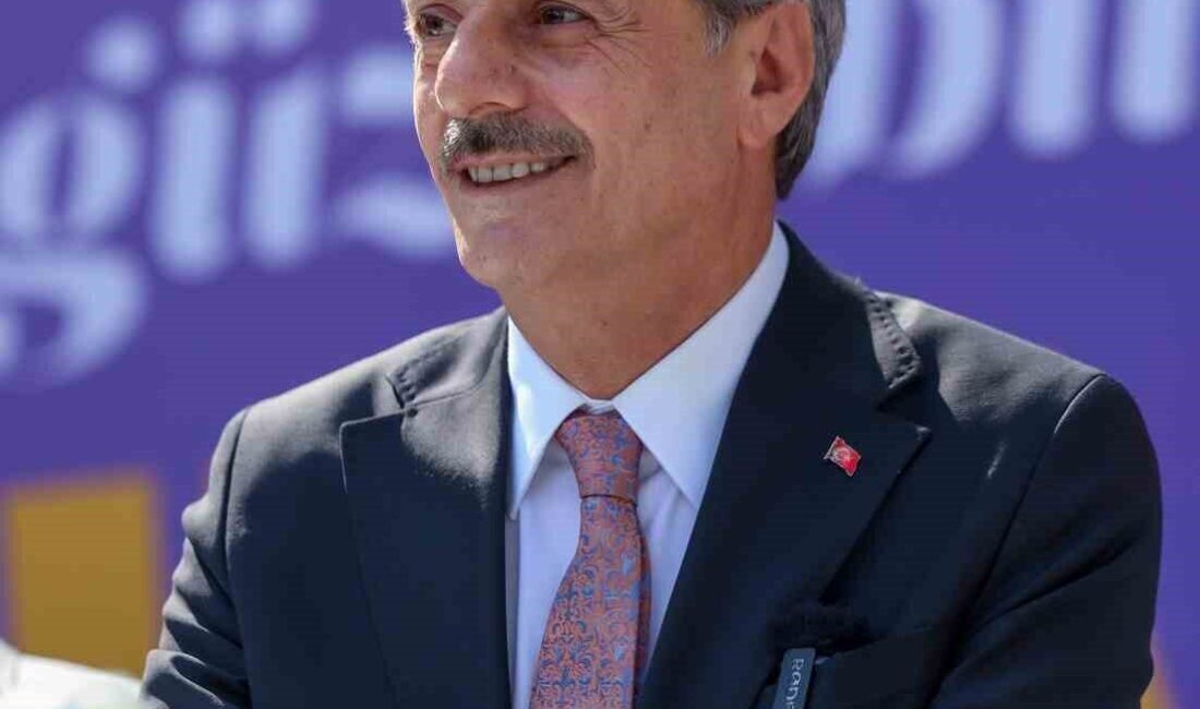 Sakarya Büyükşehir Belediye Başkanı Yusuf Alemdar, Bilim Merkezi Projesi ihalesinin