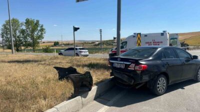 Çorum'un Alaca ilçesinde meydana gelen trafik kazasında 4 kişi yaralandı.