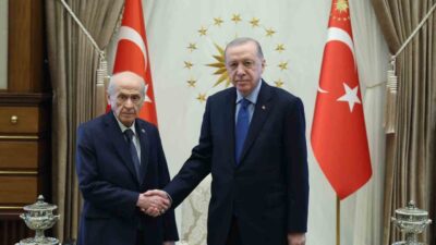 Cumhurbaşkanı Erdoğan, MHP Lideri Bahçeli'yi Beştepe'de kabul etti.