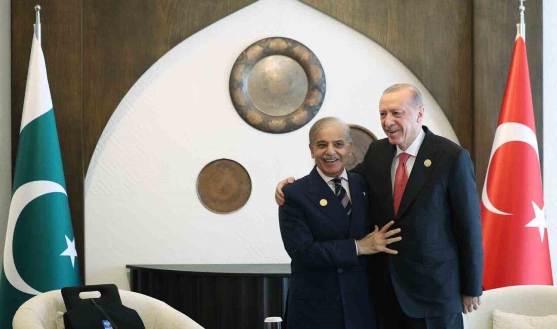 Cumhurbaşkanı Erdoğan, Pakistan Başbakanı Şerif ile görüştü Cumhurbaşkanı Erdoğan, Hankendi'de Pakisatan