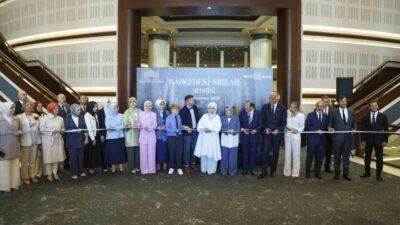 Cumhurbaşkanı Recep Tayyip Erdoğan’ın eşi Emine Erdoğan, "Bahçedeki Sırlar" sergisinin