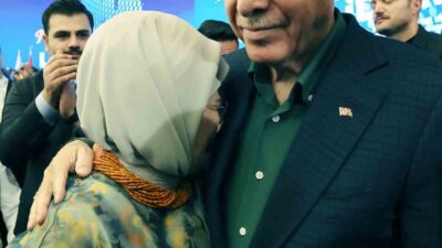 Cumhurbaşkanı Recep Tayyip Erdoğan'ın açılış konuşması sırasında duygusal anlar yaşandı.