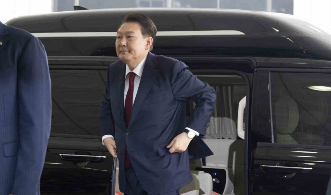 Güney Kore'de eski Devlet Başkanı Yoon Suk Yeol'a manevi tazminat