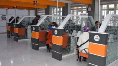 İçişleri Bakanı Ali Yerlikaya, eski tip sürücü belgelerinin yenileme süresini