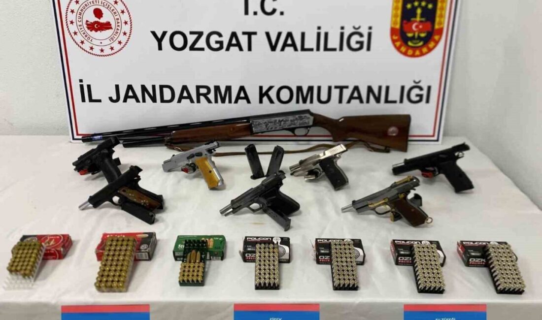 Evin bahçesinden cephanelik çıktı Yozgat'ın Akdağmadeni ilçesinde bir