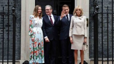 Fransa Cumhurbaşkanı Macron, Londra'da İngiltere Başbakanı Starmer ile yasa dışı
