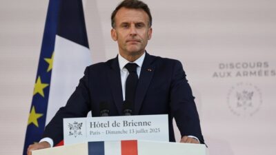 Fransa Cumhurbaşkanı Emmanuel Macron, savunma sanayiine ek bütçe tahsis edeceğini