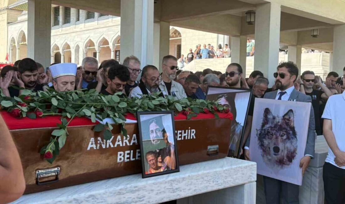 Gazeteci-yazar Nihat Genç son yolculuğuna uğurlandı Akciğer kanseri sonucu vefat