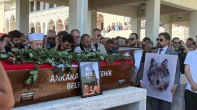 Akciğer kanseri sonucu vefat eden Nihat Genç, Ankara Kocatepe Camii'nde