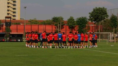 Gençlerbirliği, Süper Lig'e dönüş yaparak yeni sezon hazırlıklarına başladı. Takıma