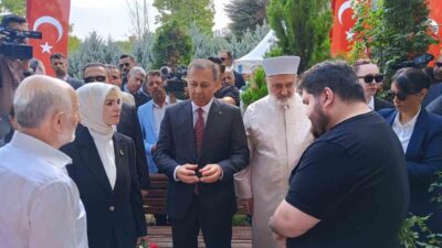 İçişleri Bakanı Ali Yerlikaya ve Aile ve Sosyal Hizmetler Bakanı