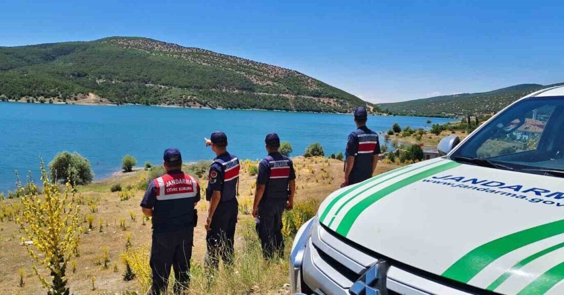 Jandarma ekipleri Çayıralan’da baraj denetimi yaptı Yozgat'ın Çayıralan ilçesinde Jandarma,