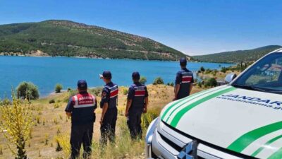 Yozgat'ın Çayıralan ilçesinde Jandarma, Aşağıyahyasaray Köyü'ndeki Yahyasaray Barajı'nda denetim yaptı.