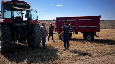Kırşehir İl Jandarma Komutanlığı, köylerdeki çiftçileri anız ve örtü yangınları