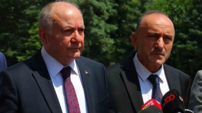 Kamu Toplu İş Sözleşmesi görüşmelerinde işçilere zam teklifi yapıldı. TÜRK-İŞ